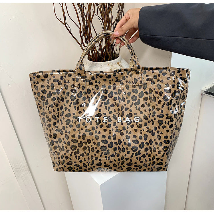 🥰 50 % de réduction Vente du Nouvel An 🎀 Sac fourre-tout rétro avec imprimé lettres pour femmes