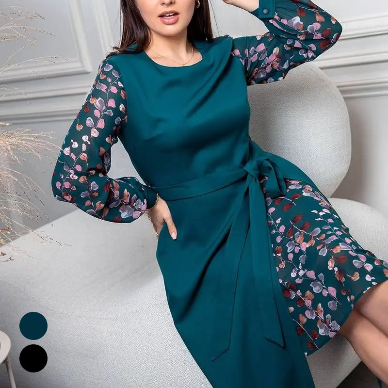 Robe élégante à manches longues pour femme avec détails imprimés