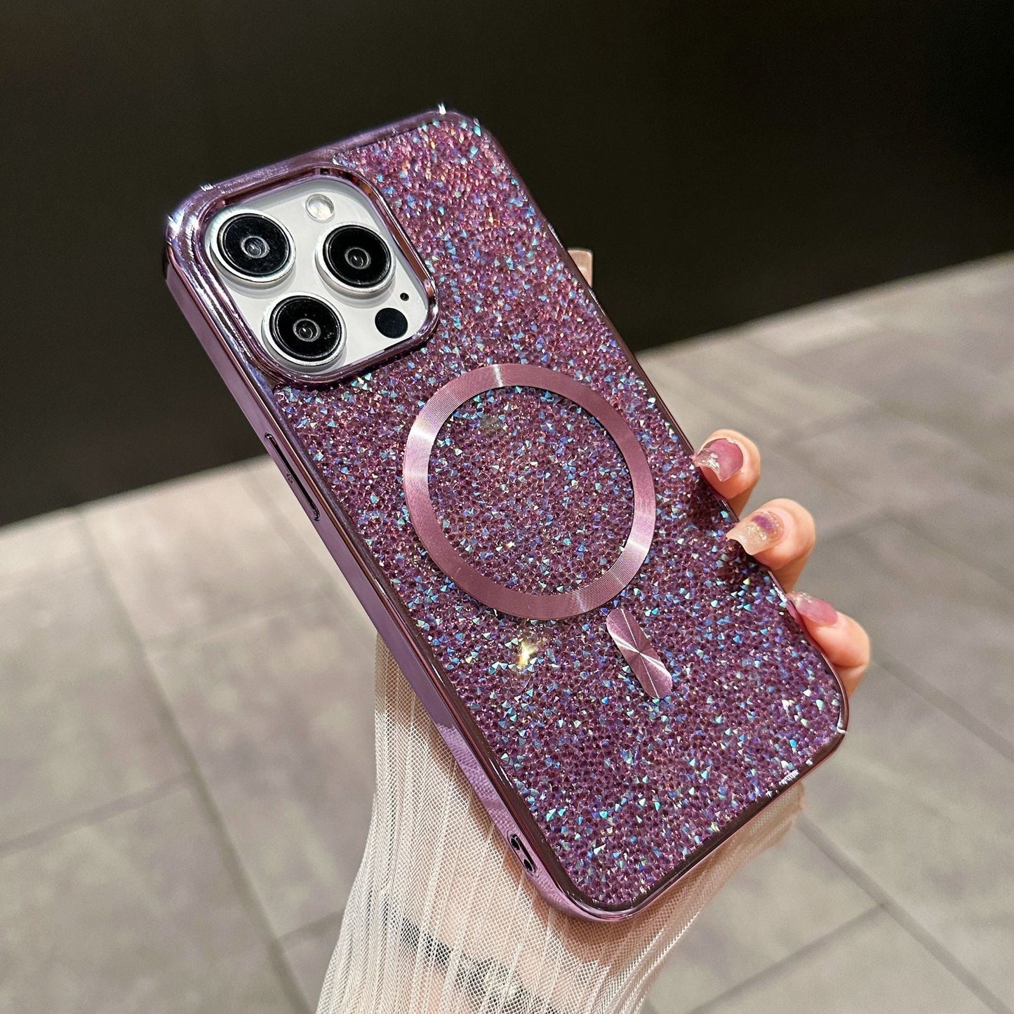 Étui à paillettes luxueux pour iPhone avec fonction de chargement magnétique